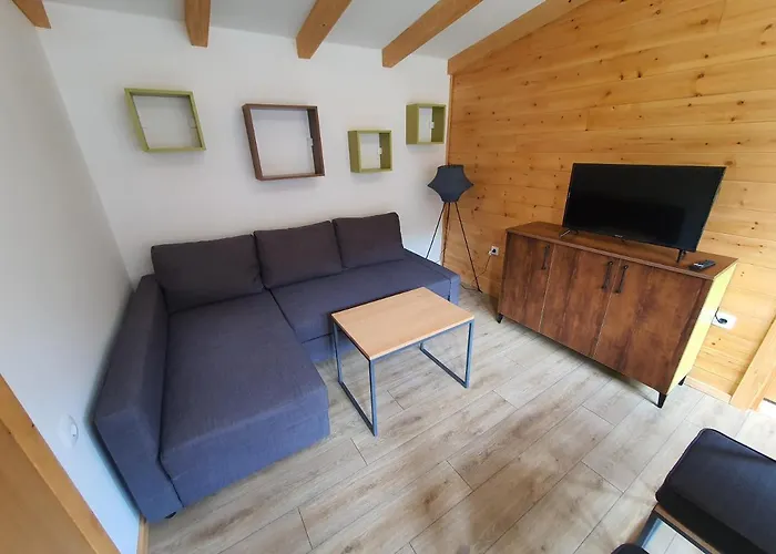 Ostojic شقة موكرا غورا